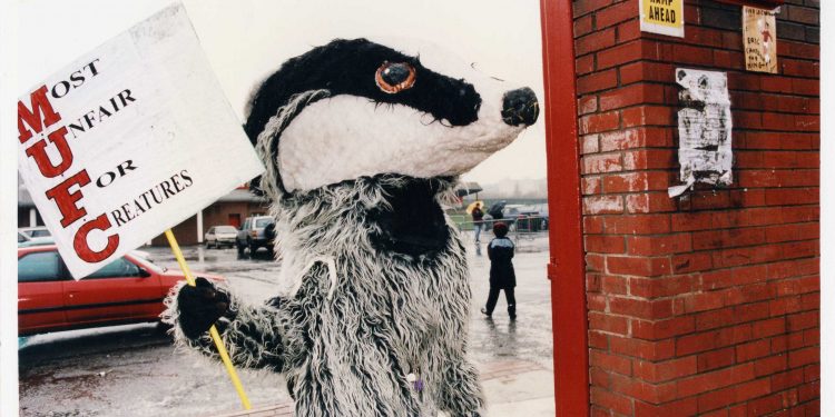 The Day A Giant Badger Came to The Cliff…