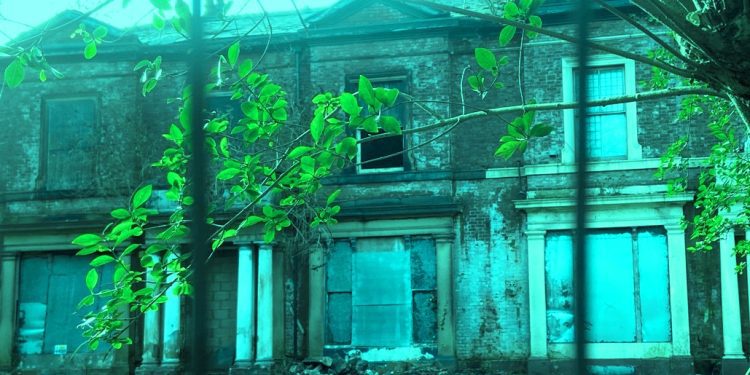 Memories of Living In ‘Dis-Graceland’ Bury New Road